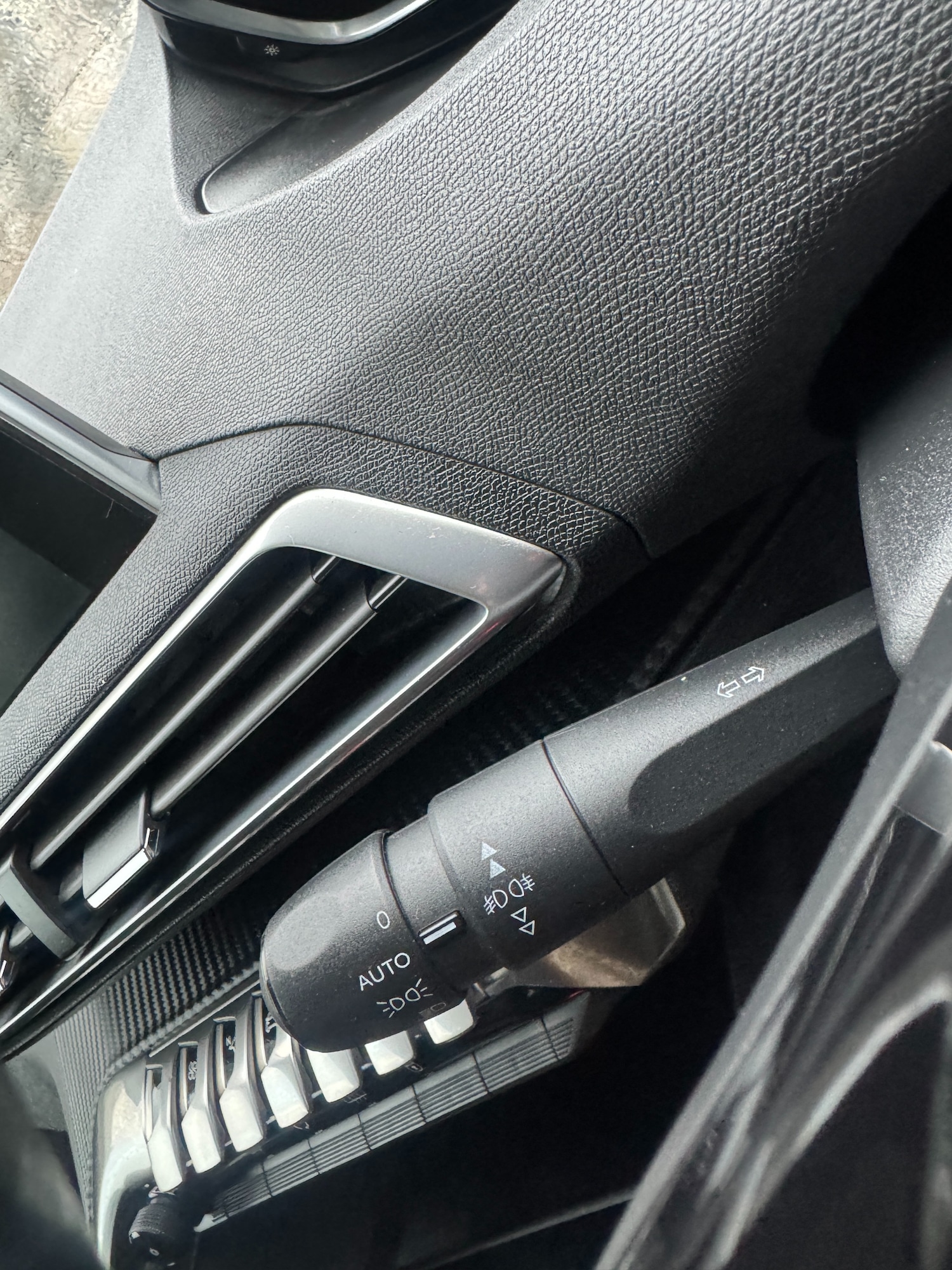 Used Peugeot 3008 2017 for sale - 76462351: Photo 20