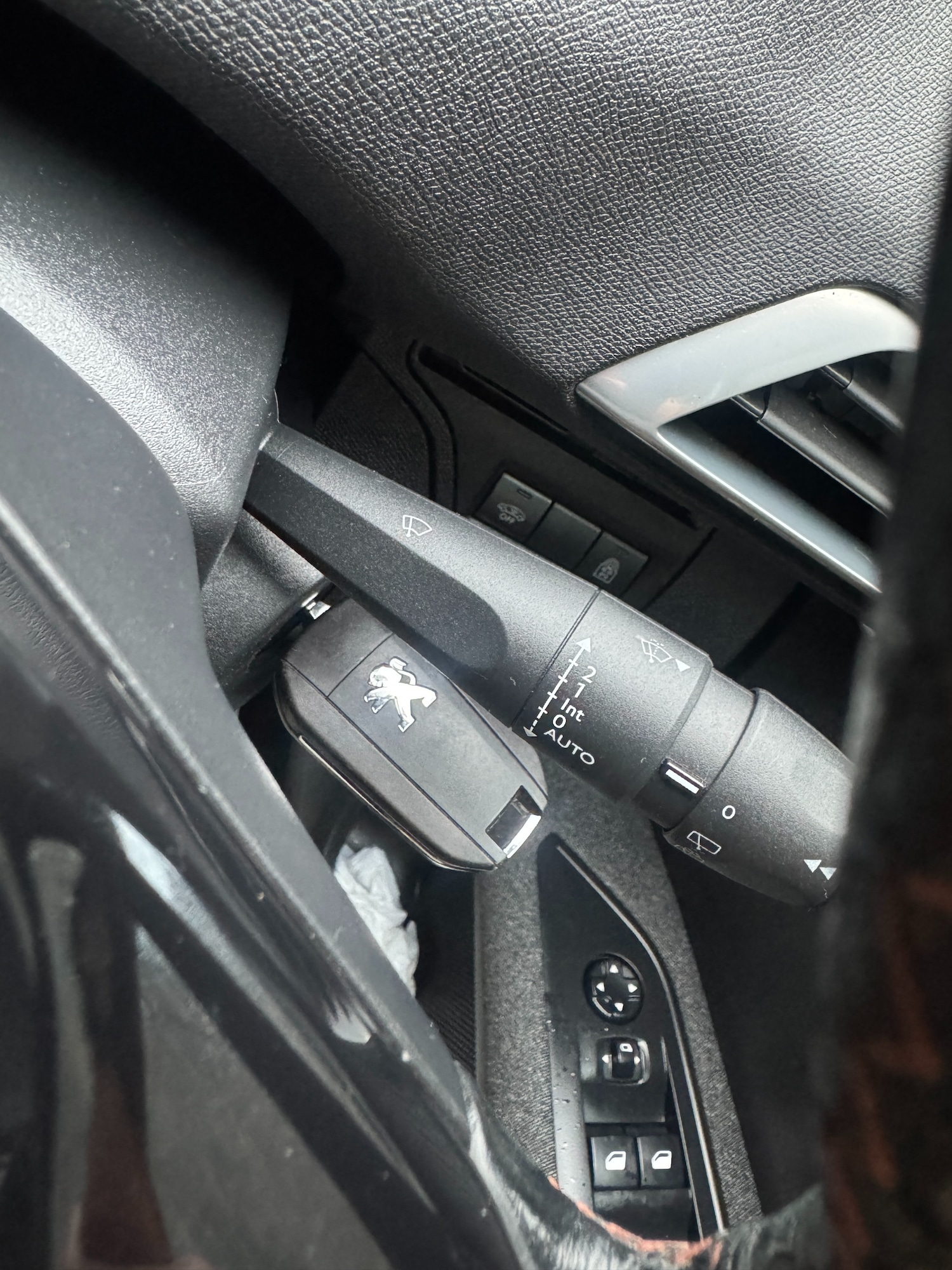 Used Peugeot 3008 2017 for sale - 76462351: Photo 28