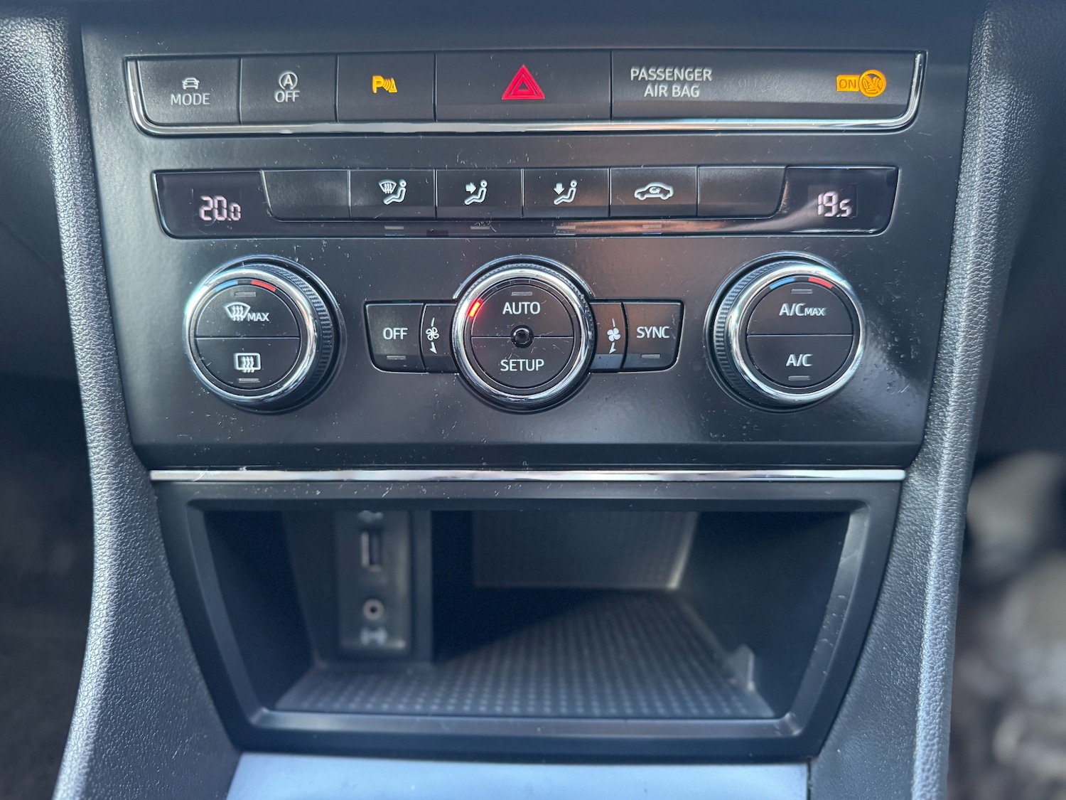 Vehicle 29