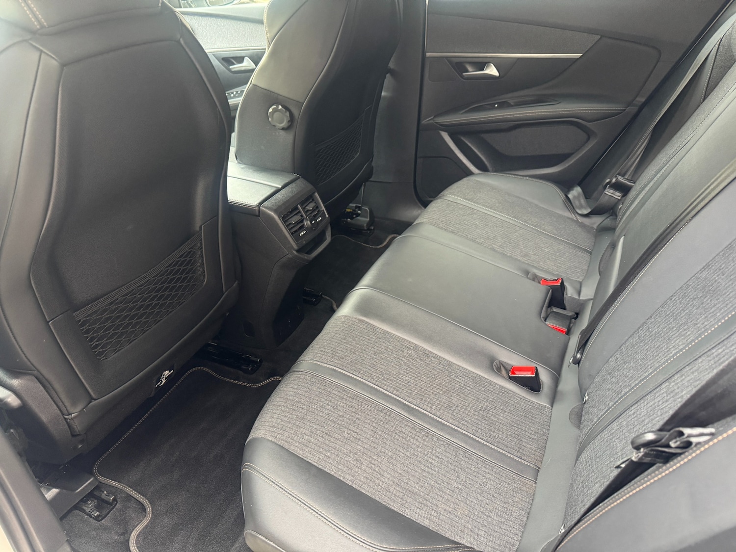 Used Peugeot 3008 2018 for sale - 76129097: Photo 16
