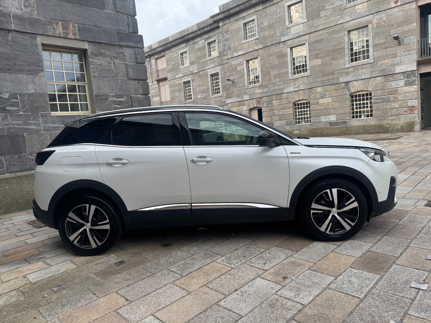 Used Peugeot 3008 2018 for sale - 76129097: Photo 8