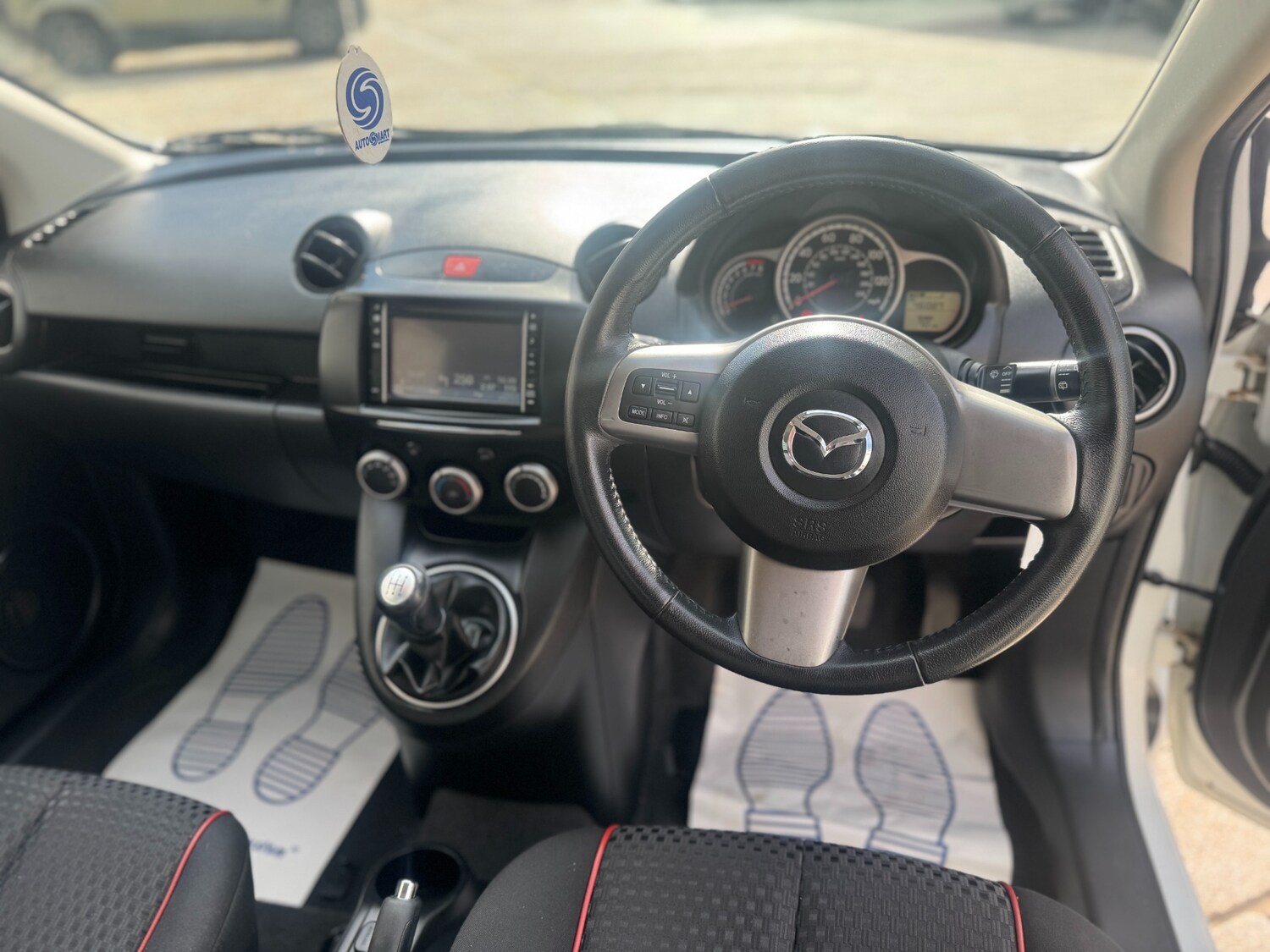 Used Mazda Mazda2 2012 for sale - 76130359: Photo 35