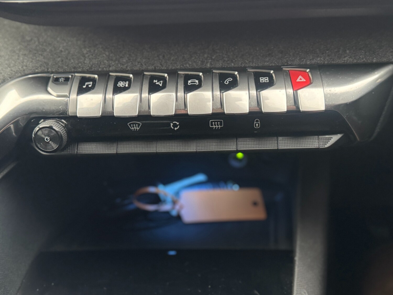 Used Peugeot 3008 2018 for sale - 76580455: Photo 29