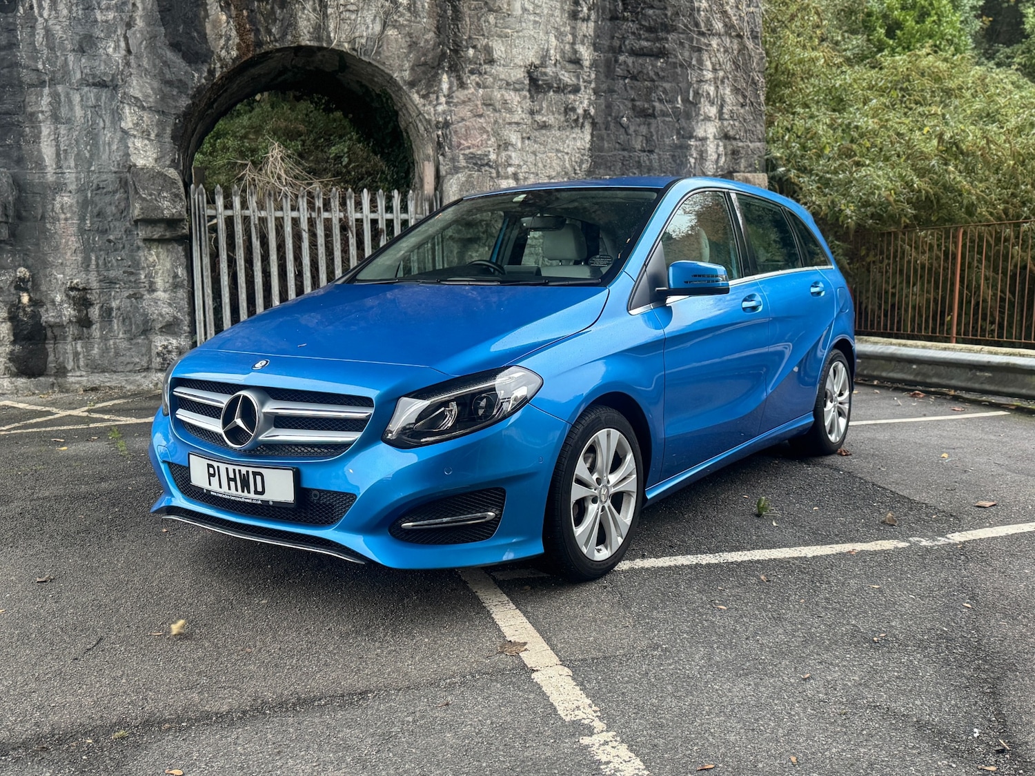 Used Mercedes-Benz B Class 2015 for sale - 76461920: Photo 3