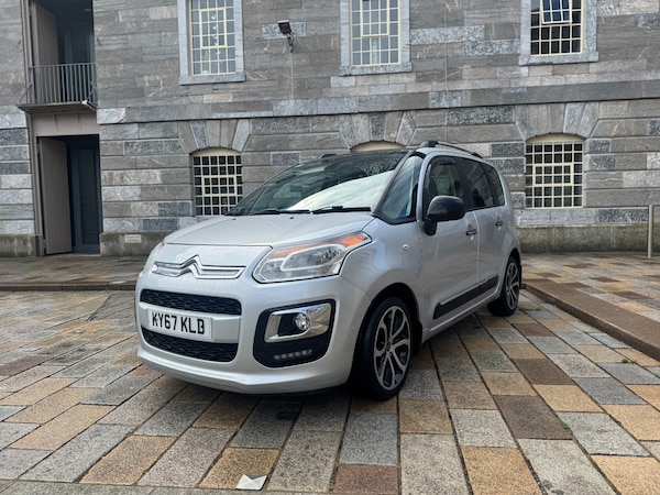 Used Citroen C3 Picasso 2017 for sale - 75471836: Photo 3