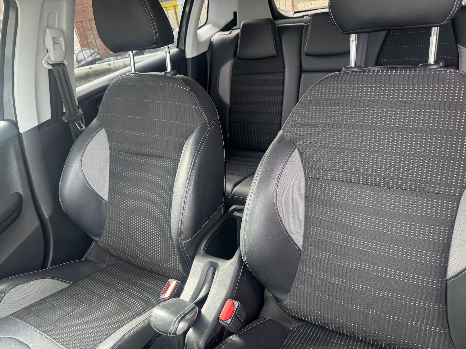 Used Peugeot 2008 2017 for sale - 77917350: Photo 21