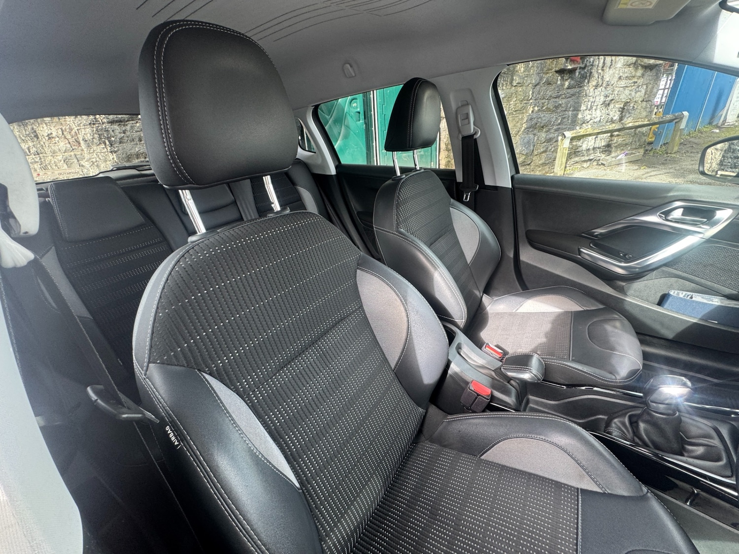 Used Peugeot 2008 2017 for sale - 77917350: Photo 23