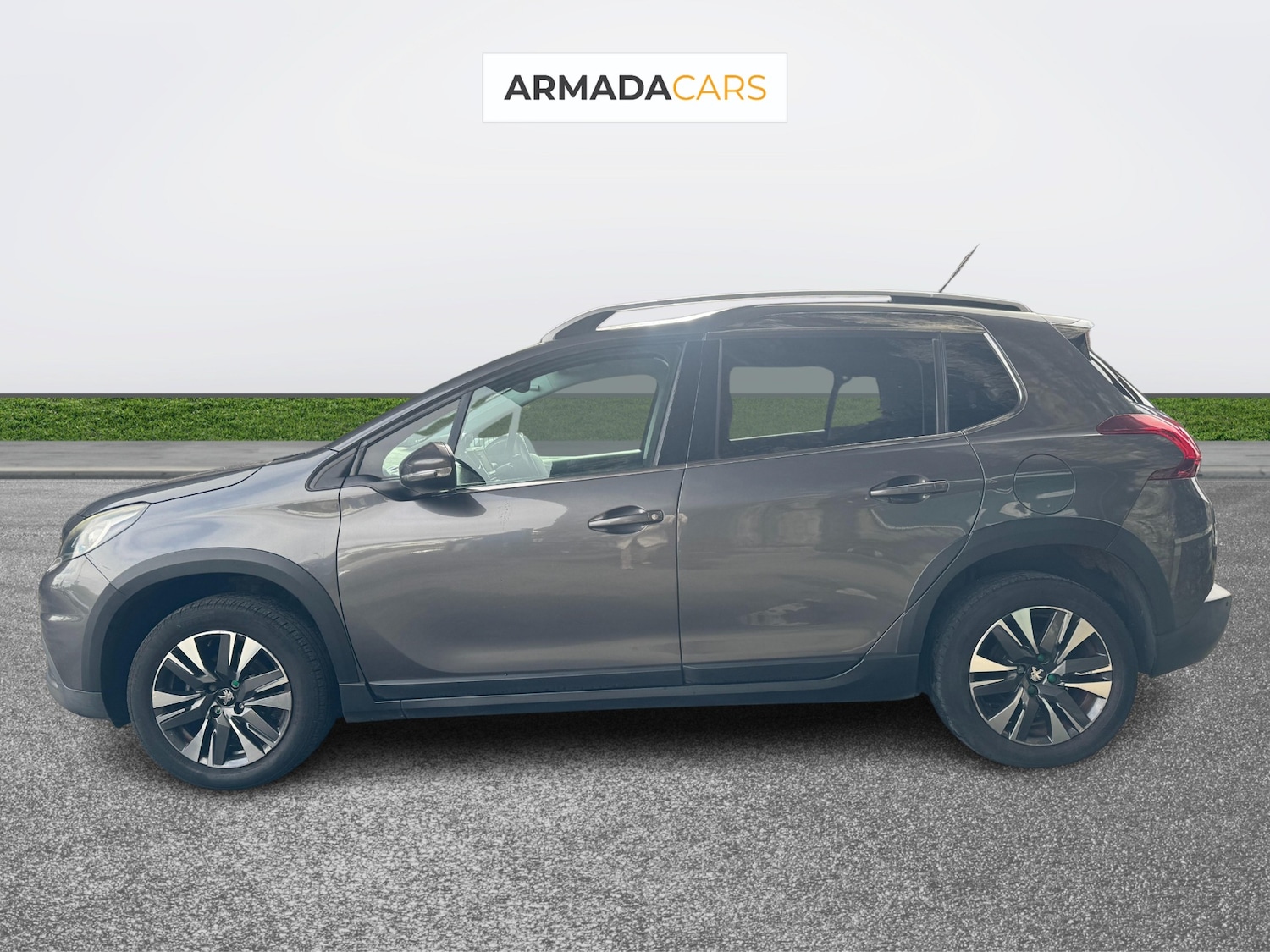 Used Peugeot 2008 2017 for sale - 77917350: Photo 4