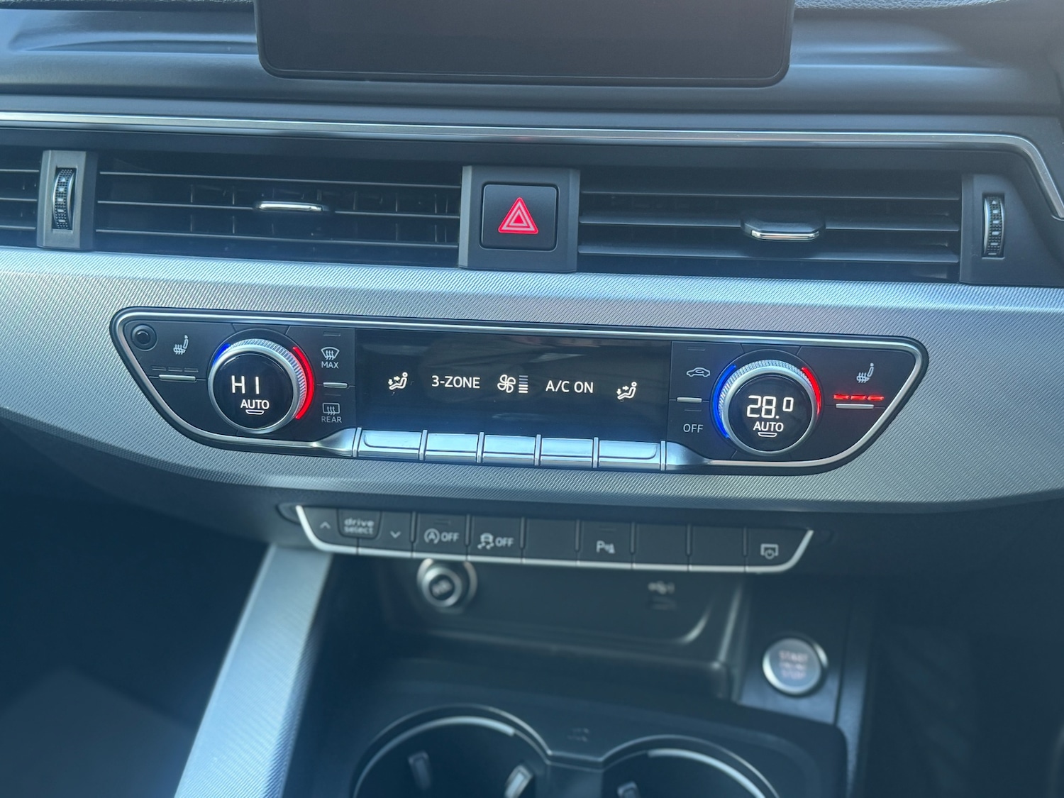 Used Audi A4 2018 for sale - 76719754: Photo 32