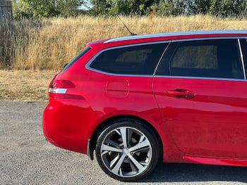 Used Peugeot 308 SW 2019 for sale - 79883685: Photo