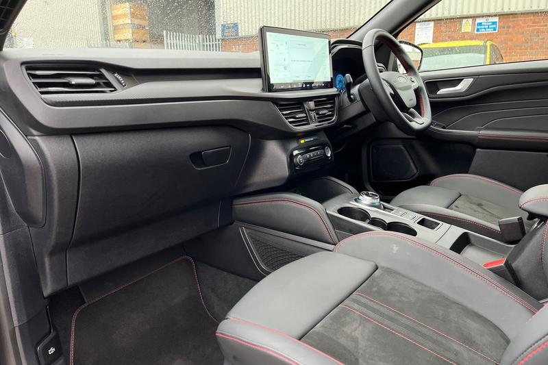 Used Ford Kuga 2025 for sale - 76866934: Photo 18