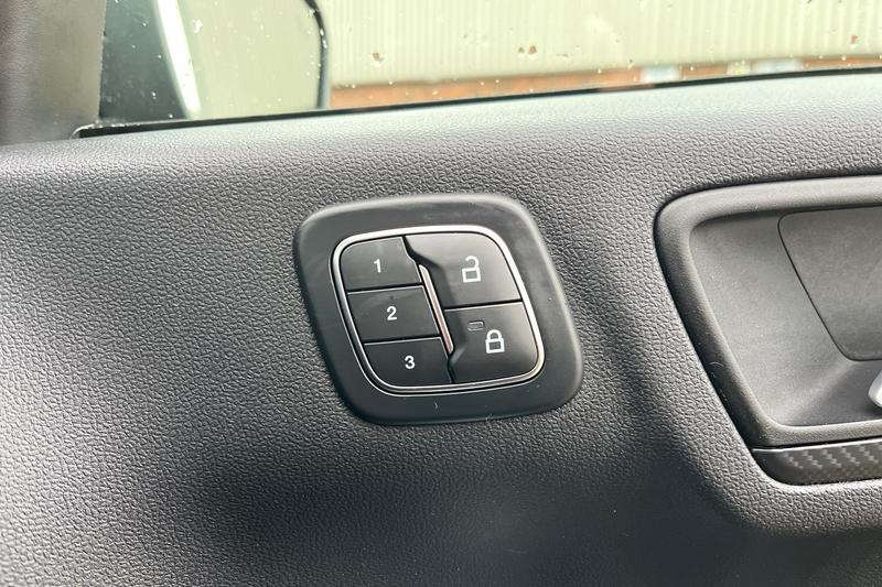 Used Ford Kuga 2025 for sale - 76866934: Photo 32