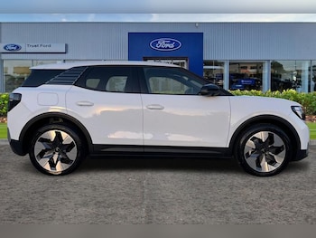 Used Ford Explorer 2024 for sale - 78240080: Photo