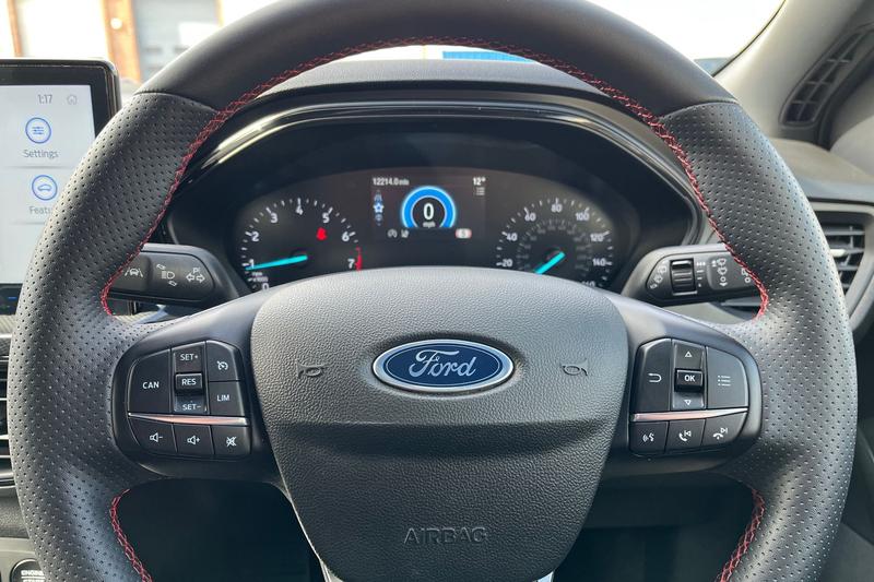 Used Ford Focus 2023 for sale - 77819711: Photo 12