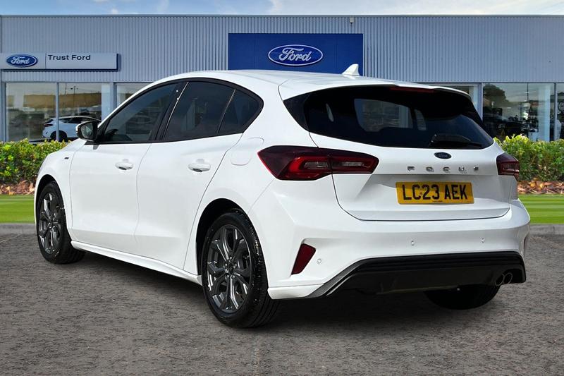 Used Ford Focus 2023 for sale - 77819711: Photo 2