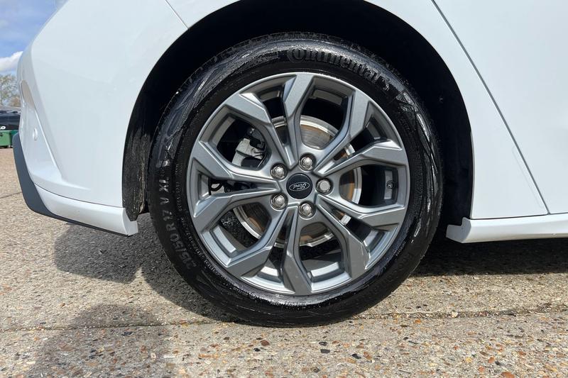 Used Ford Focus 2023 for sale - 77819711: Photo 8