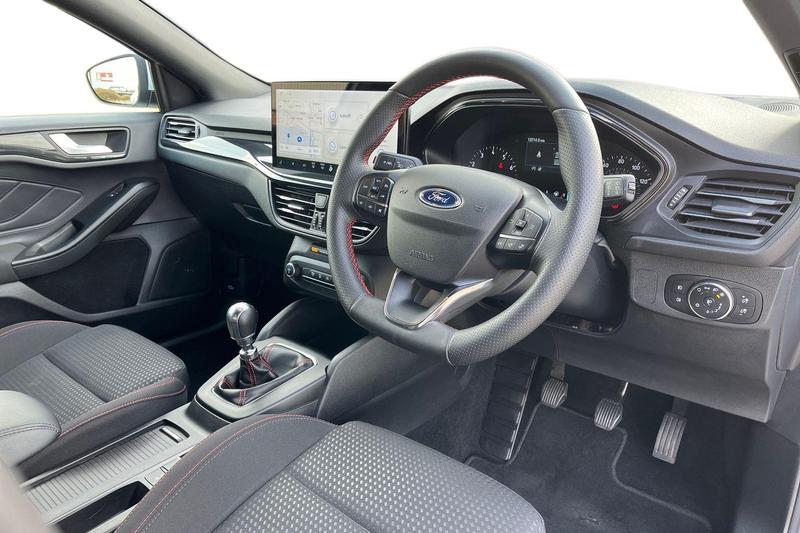 Used Ford Focus 2023 for sale - 77819711: Photo 9