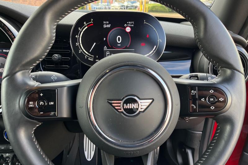 Used MINI Hatch 2023 for sale - 77235863: Photo 12