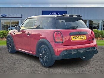 Used MINI Hatch 2023 for sale - 77235863: Photo