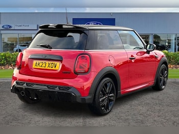 Used MINI Hatch 2023 for sale - 77235863: Photo