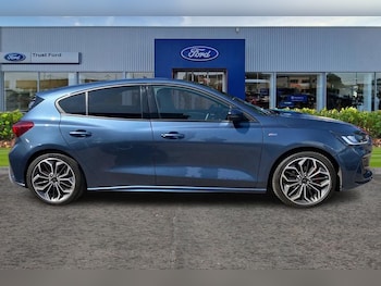 Used Ford Focus 2023 for sale - 78073760: Photo