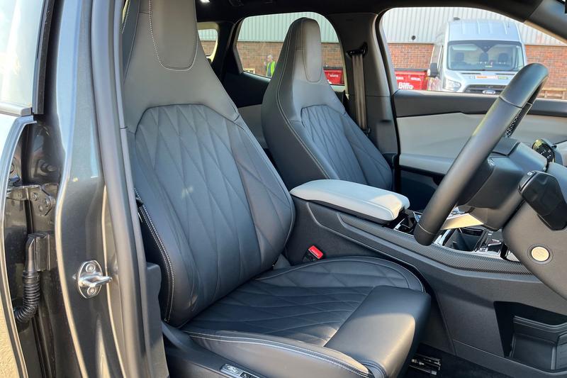 Used Ford Explorer 2024 for sale - 76405246: Photo 17