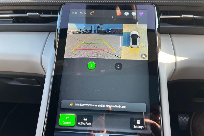 Used Ford Explorer 2024 for sale - 76405246: Photo 23