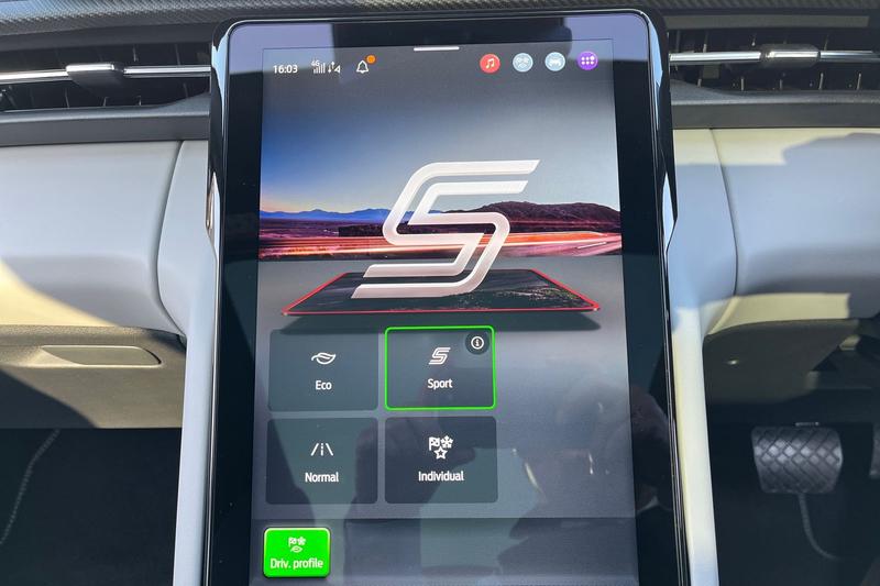 Used Ford Explorer 2024 for sale - 76405246: Photo 28