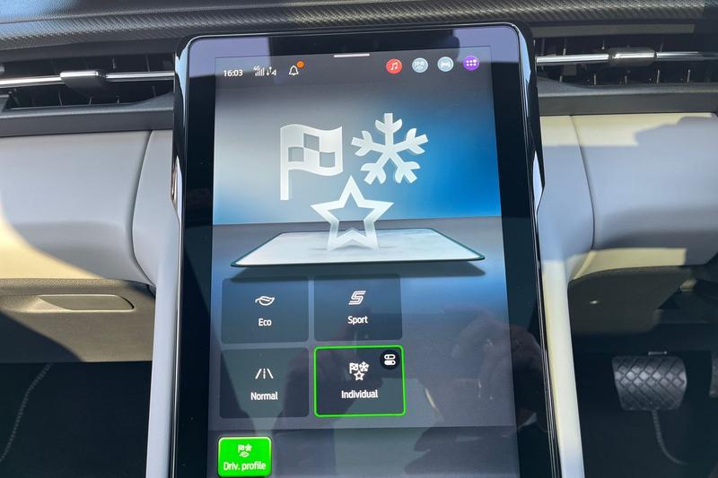 Used Ford Explorer 2024 for sale - 76405246: Photo 31