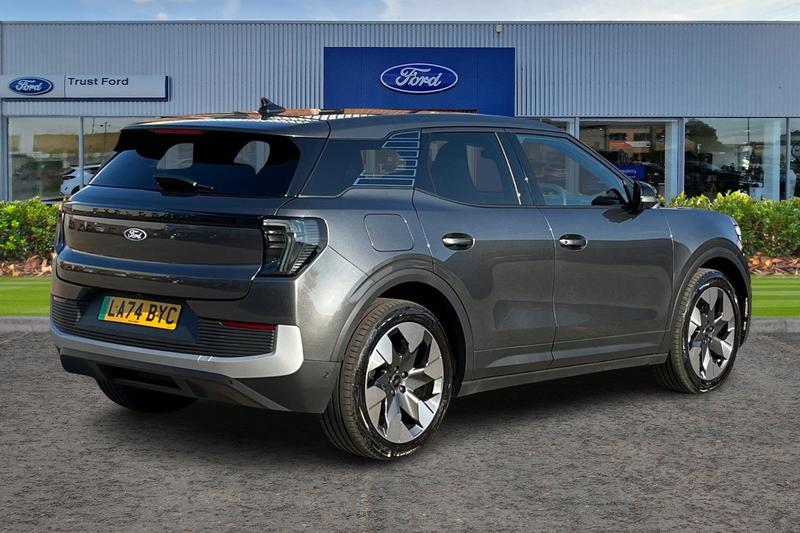 Used Ford Explorer 2024 for sale - 76405246: Photo 4