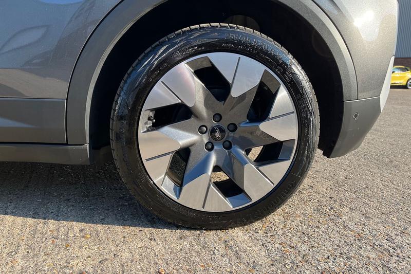 Used Ford Explorer 2024 for sale - 76405246: Photo 8