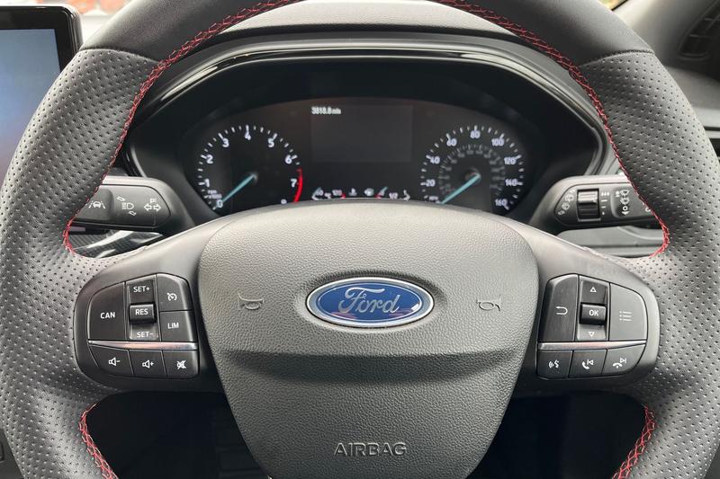 Used Ford Focus 2023 for sale - 77505736: Photo 12