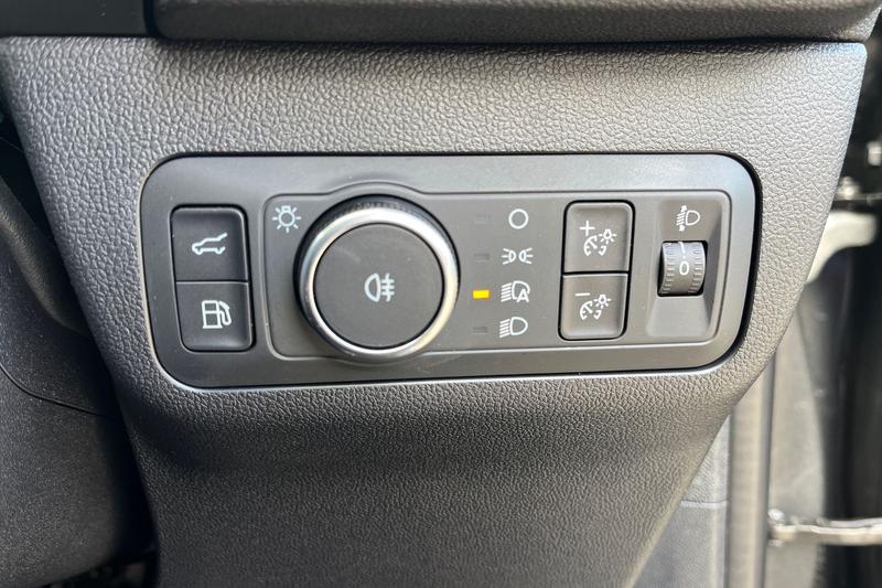 Used Ford Kuga 2025 for sale - 77653685: Photo 31