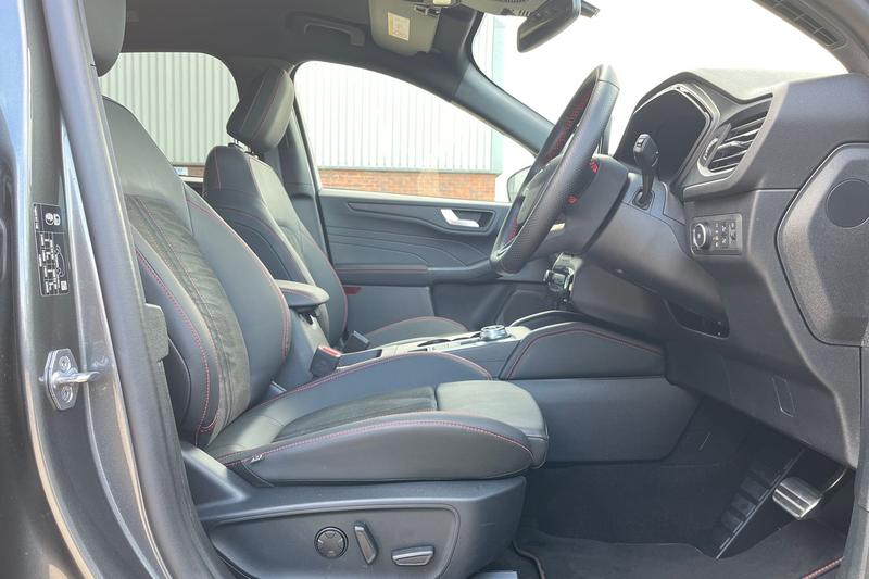 Used Ford Kuga 2025 for sale - 77653685: Photo 32