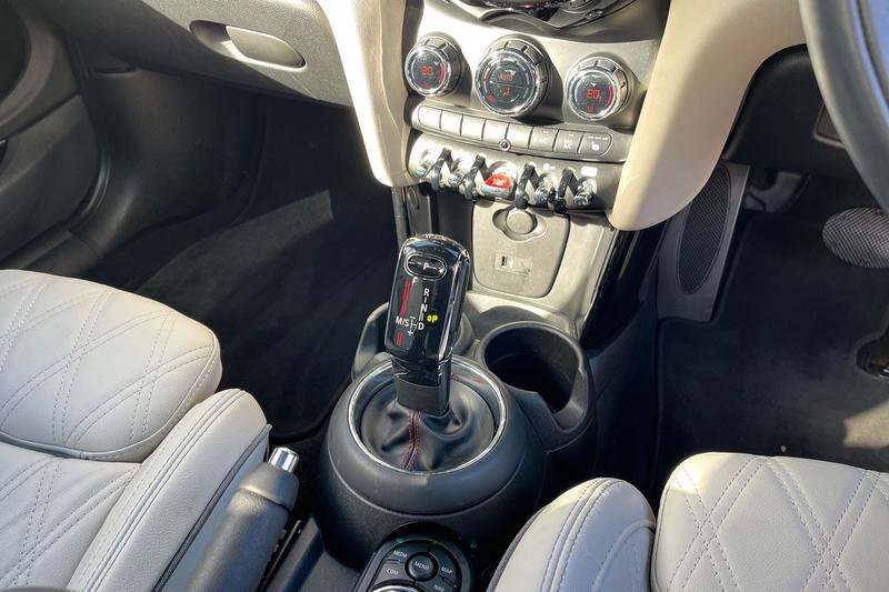 Used MINI Hatch 2020 for sale - 77653683: Photo 30