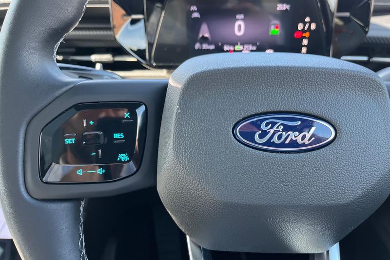 Used Ford Explorer 2025 for sale - 76631382: Photo 34