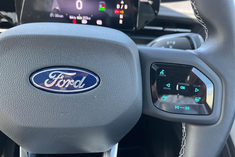 Used Ford Explorer 2025 for sale - 76631382: Photo 35