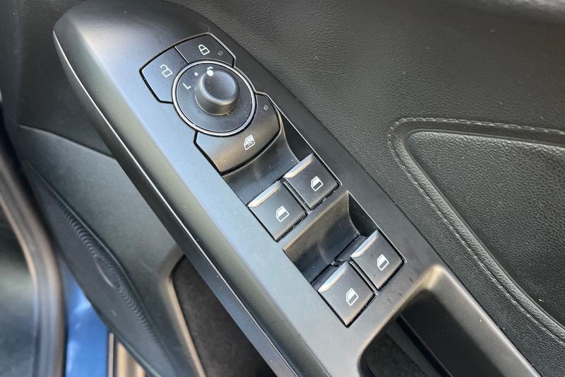 Used Ford Focus 2021 for sale - 76895378: Photo 16