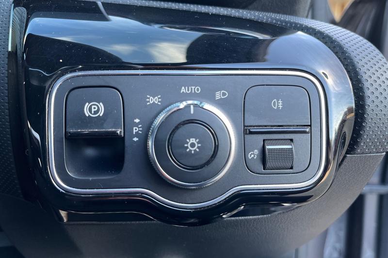 Used Mercedes-Benz A-Class 2019 for sale - 77733151: Photo 28