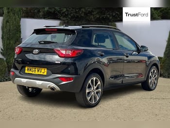 Used Kia Stonic 2018 for sale - 79630496: Photo