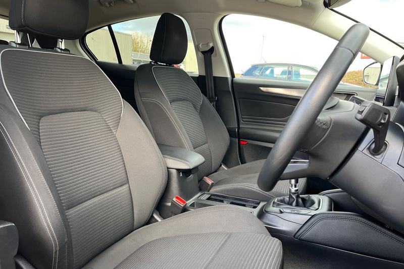 Used Ford Focus 2021 for sale - 77301048: Photo 17
