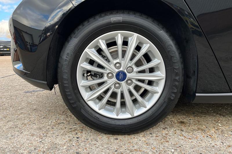 Used Ford Focus 2021 for sale - 77301048: Photo 8