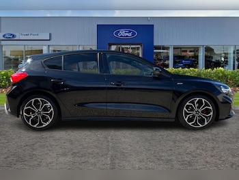 Used Ford Focus 2021 for sale - 79369252: Photo