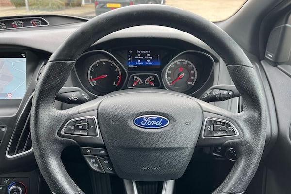 Used Ford Focus 2017 for sale - 76255425: Photo 12
