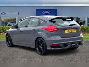Used Ford Focus 2017 for sale - 76255425: Photo 2