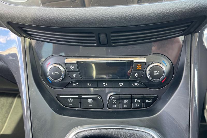Used Ford Kuga 2014 for sale - 76184363: Photo 33