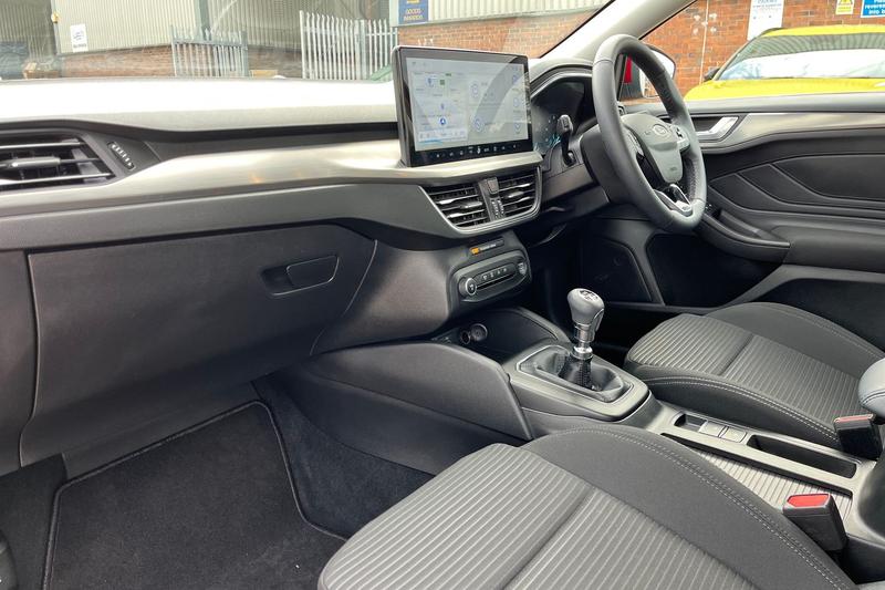 Used Ford Focus 2023 for sale - 76480492: Photo 18