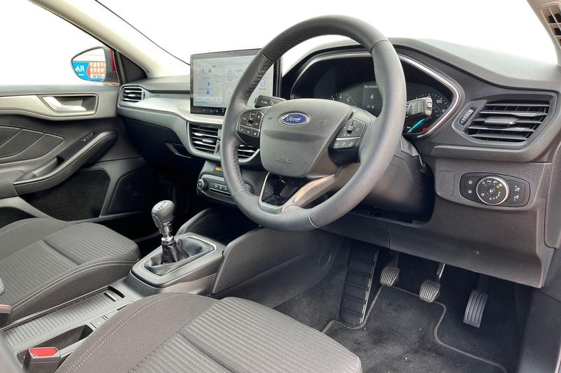 Used Ford Focus 2023 for sale - 76480492: Photo 9