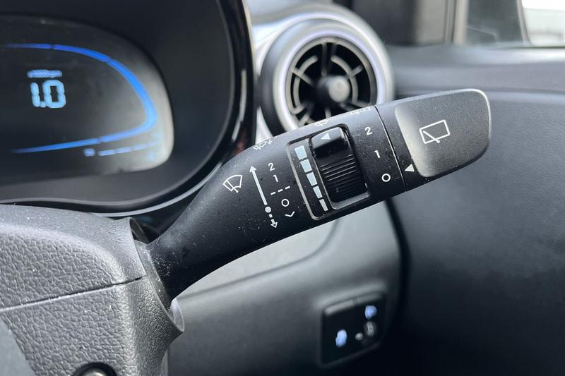 Used Hyundai i10 2023 for sale - 77176426: Photo 15