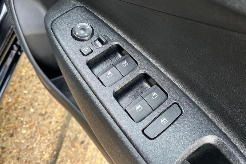 Used Hyundai i10 2023 for sale - 77176426: Photo 16